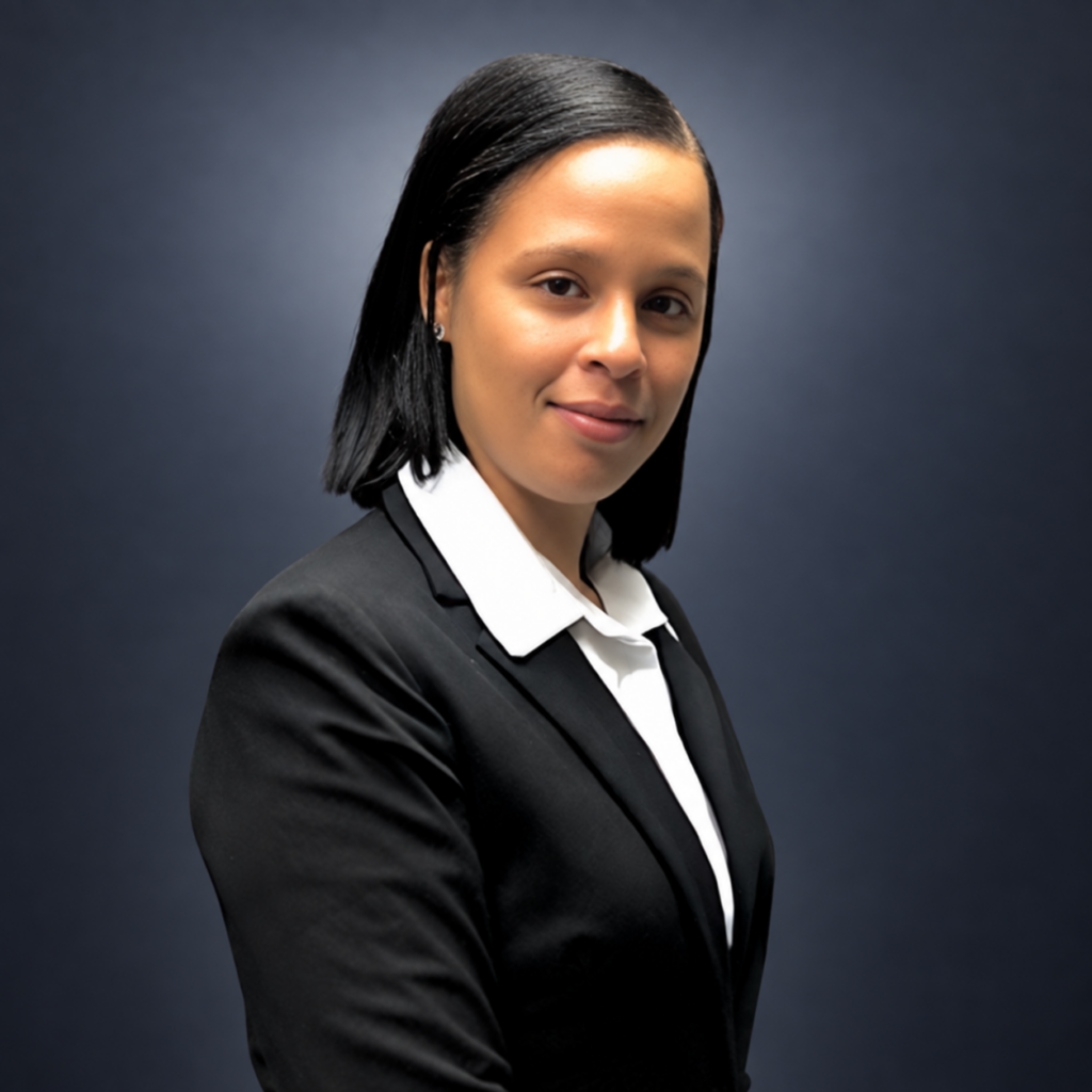 Nereeze Collett - Associate
